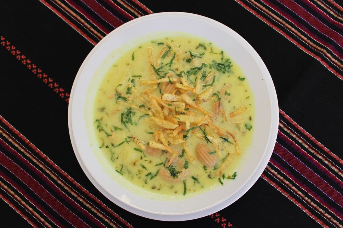 ソパ・デ・マニ（ピーナッツスープ）