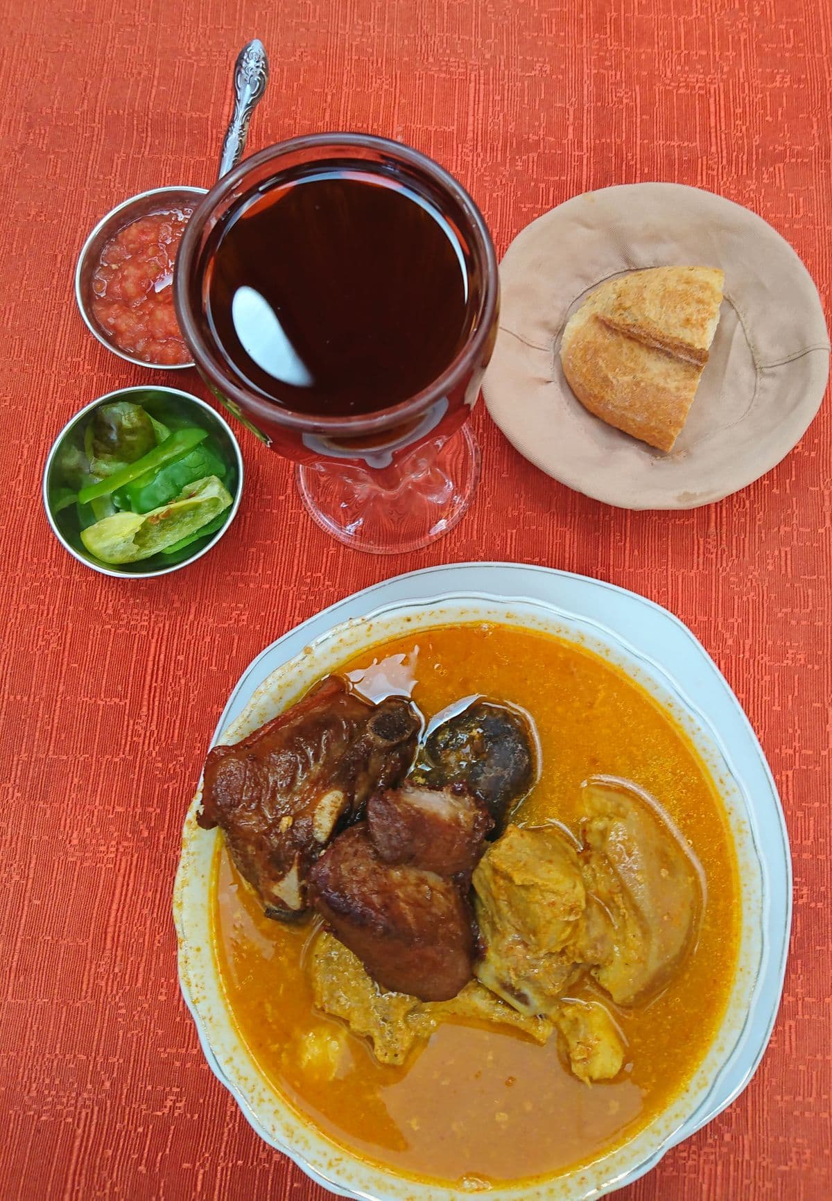 フリカセ・パセーニョ（豚肉のホミニー煮込み）