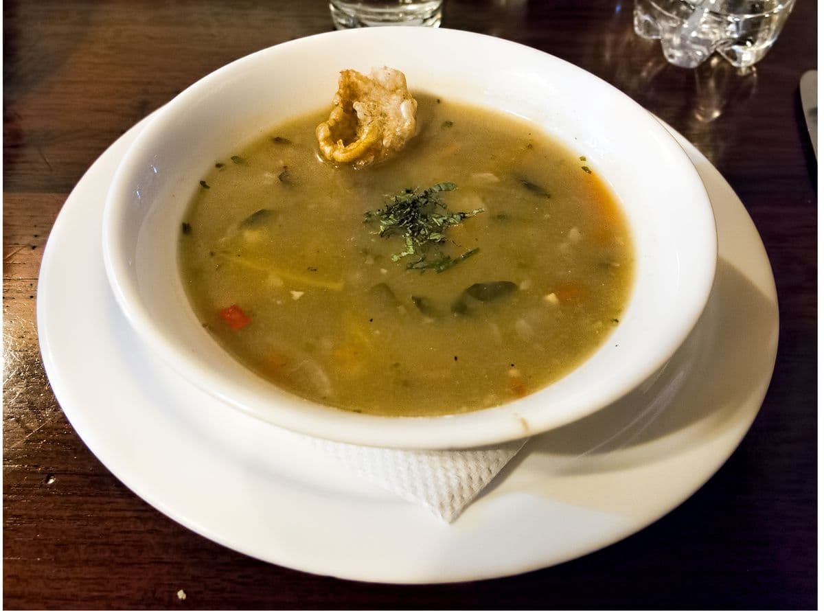 チャイロ・パセーニョ（アンデスの具沢山スープ）