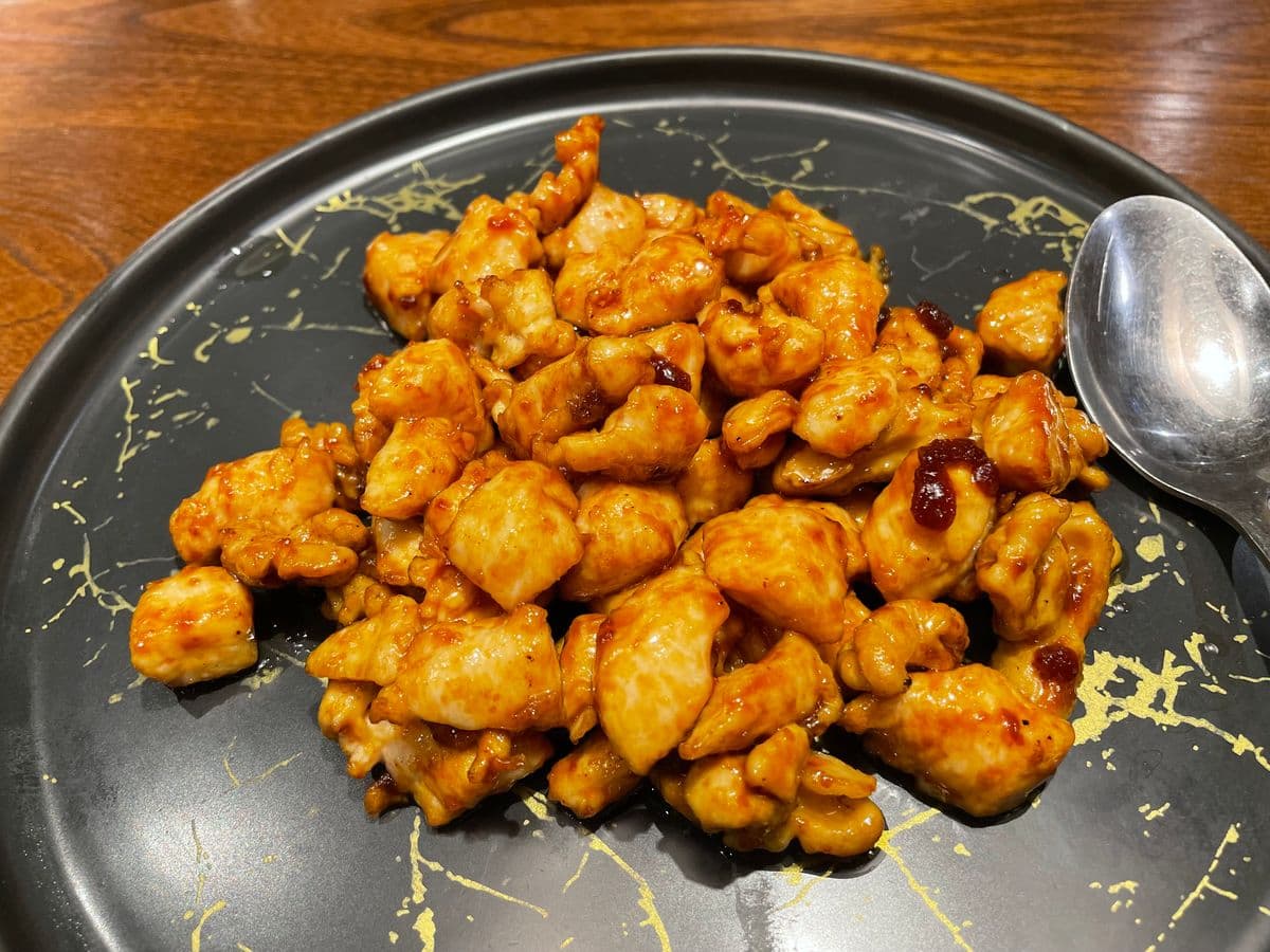 醤爆鶏丁（ジャンバオジーディン）