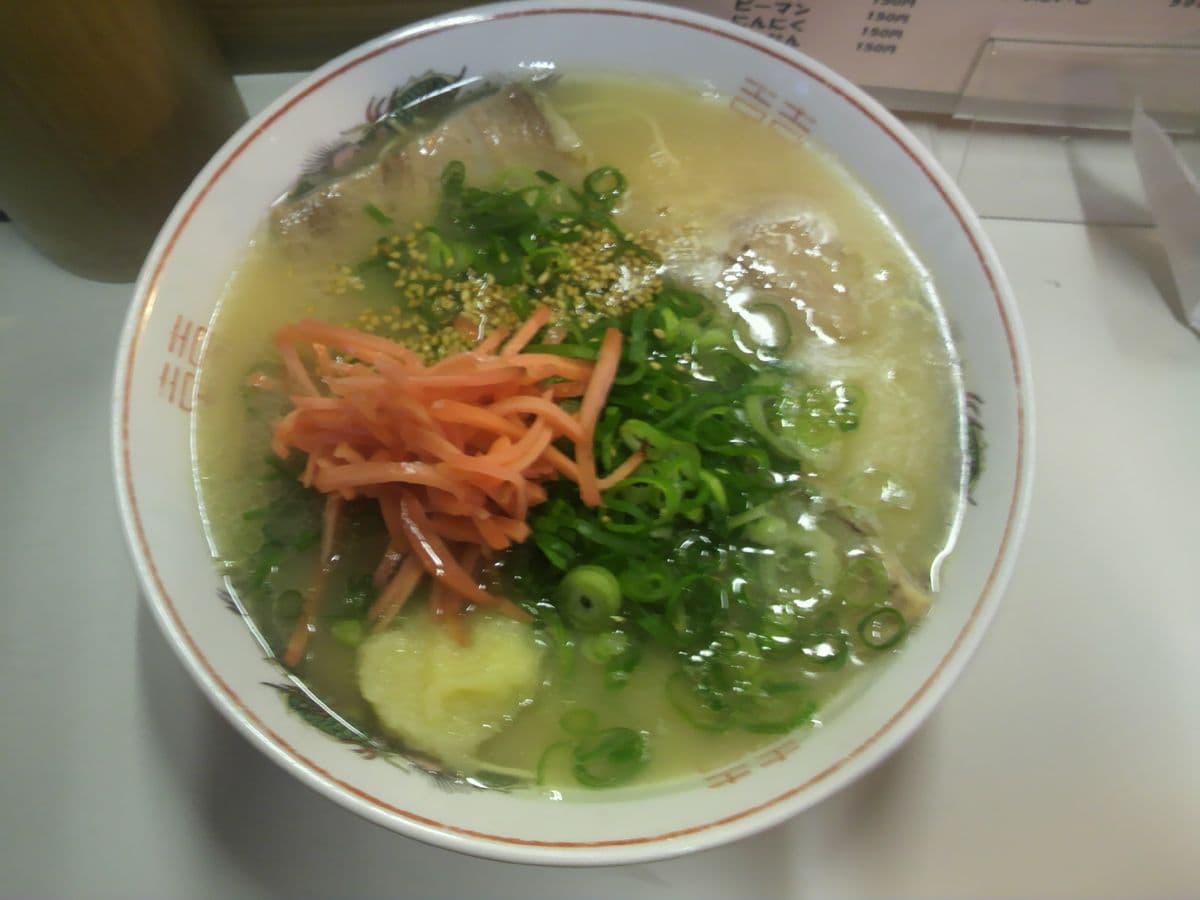 博多豚骨ラーメン