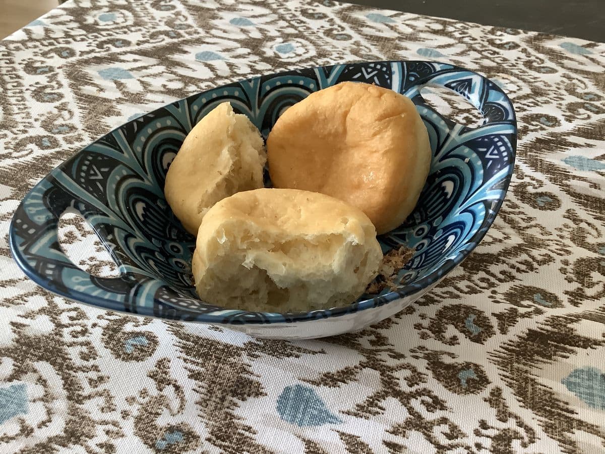 ガンビル（揚げパン）