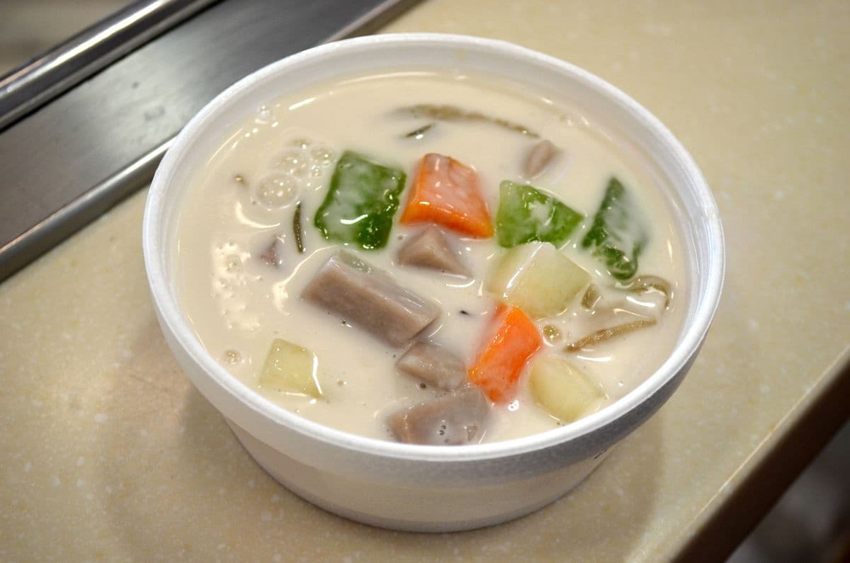 チェー・バー・マウ（三色チェー）