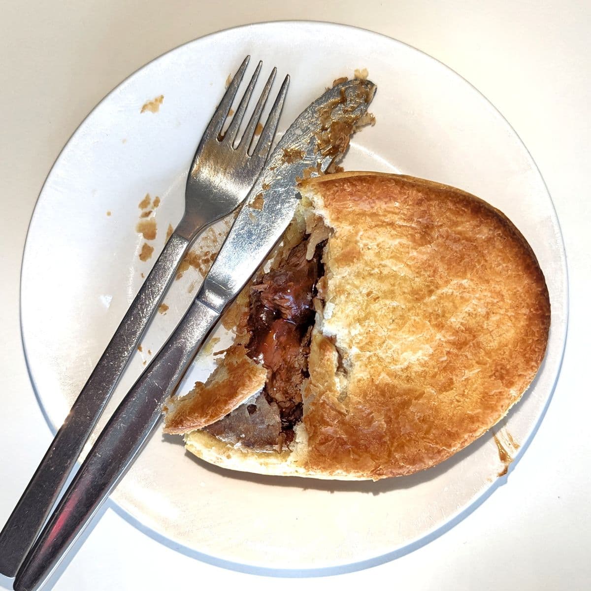 ステーキ&チーズパイ