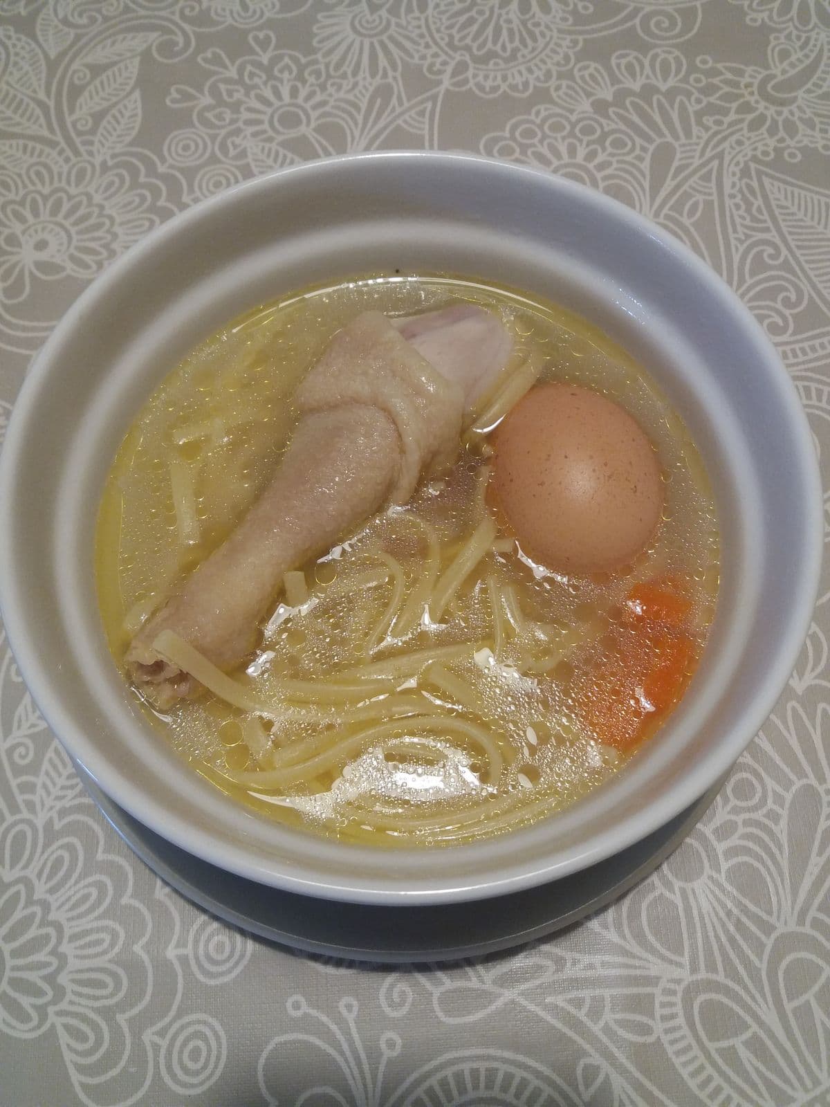 カルド・デ・ガジーナ(雌鶏のスープ)